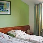 2 Hohen Wieschendorf